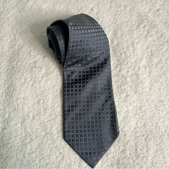 *GIORGIO ARMANI* Grey Silk Tie - Picture 1 of 6
